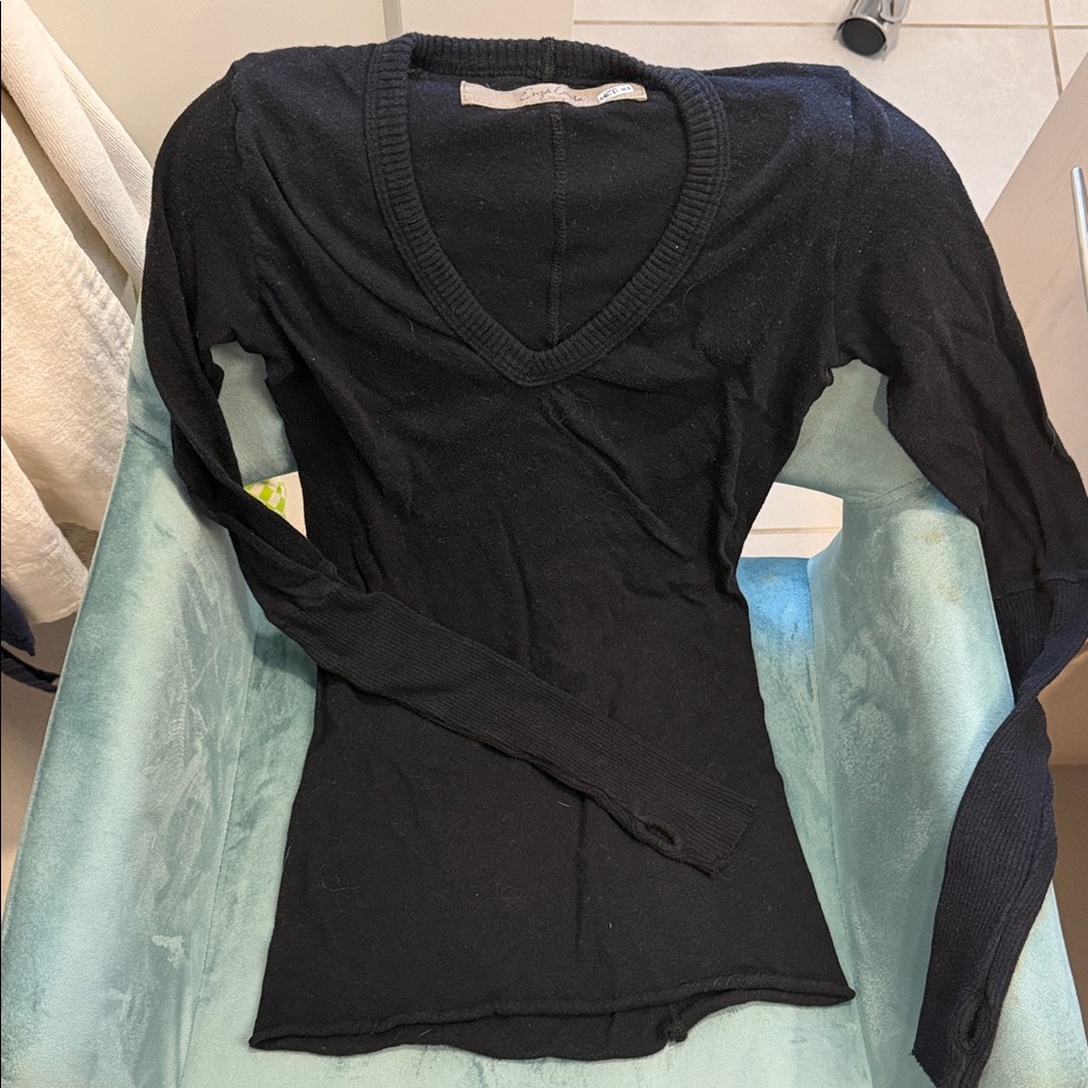 Enza Costa Black Long Sleeve cashmere V-Neck Top